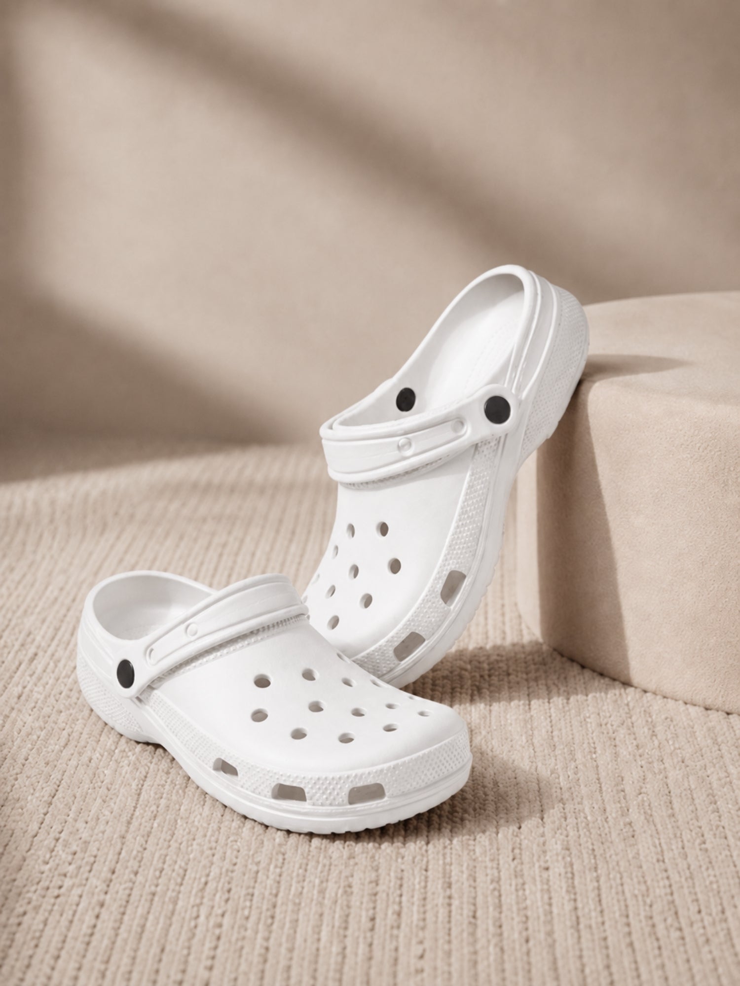 HONU COMFORT Women, Men, Toddlers Classic Korean Clogs in Whitte Non-Slip Sandals + FREE Jibbitzs